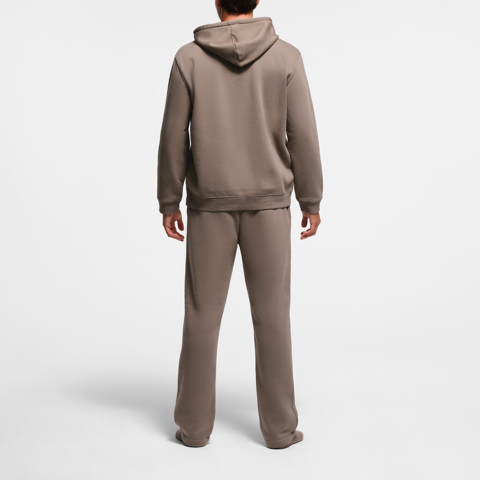 FLEECE LOUNGE MENS CLASSIC HOODIE | TRUFFLE - Image 3