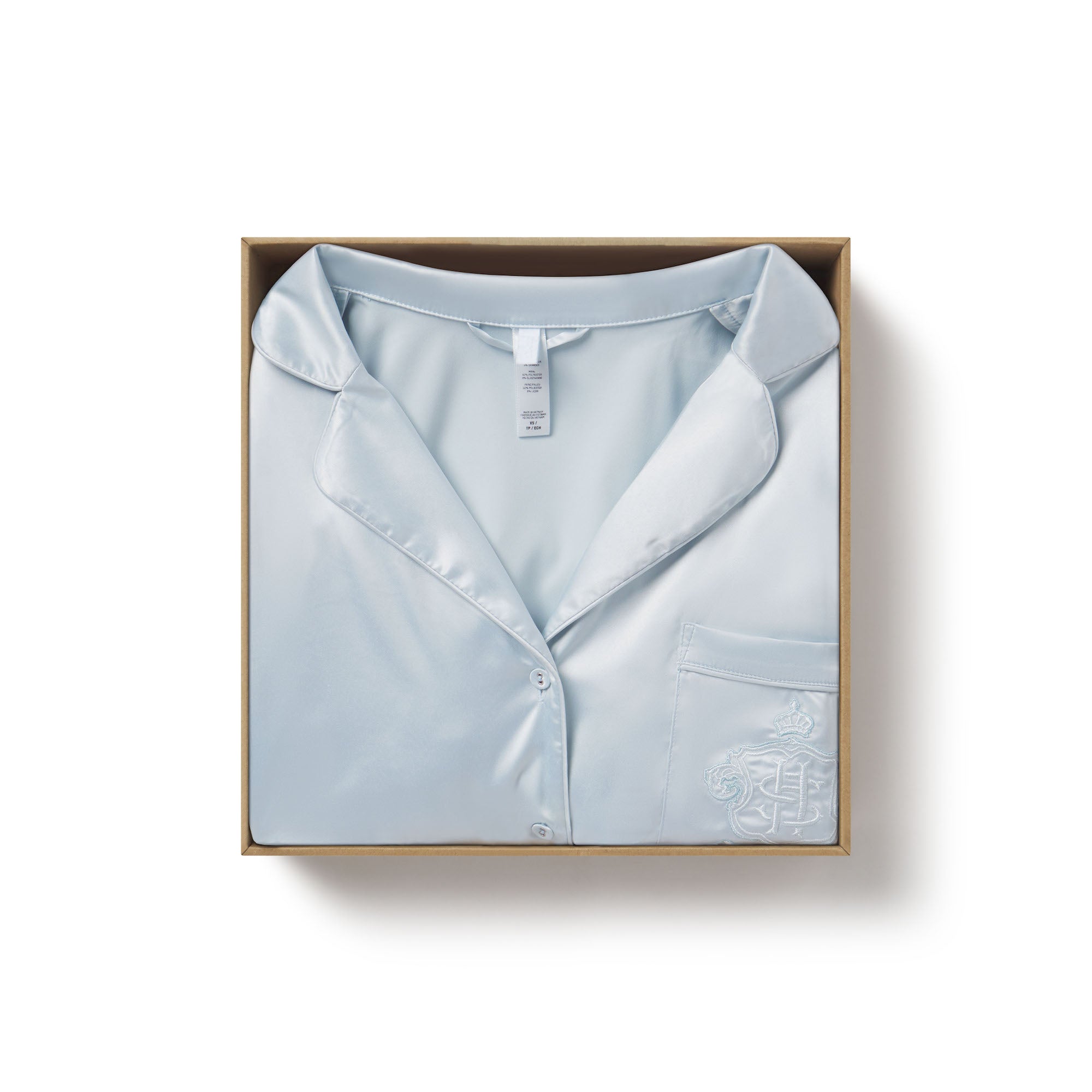 SKIMS HOTEL SHINE LONG SLEEVE BUTTON UP SLEEP SET | FROST - Image 6