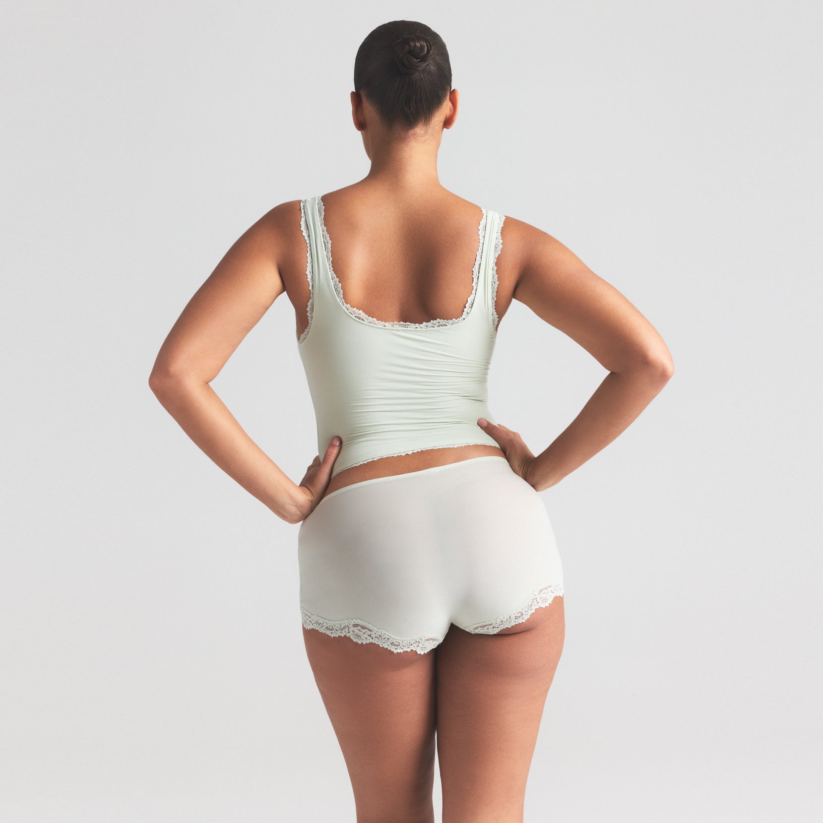 FITS EVERYBODY LACE TANK | SPEARMINT - Image 2