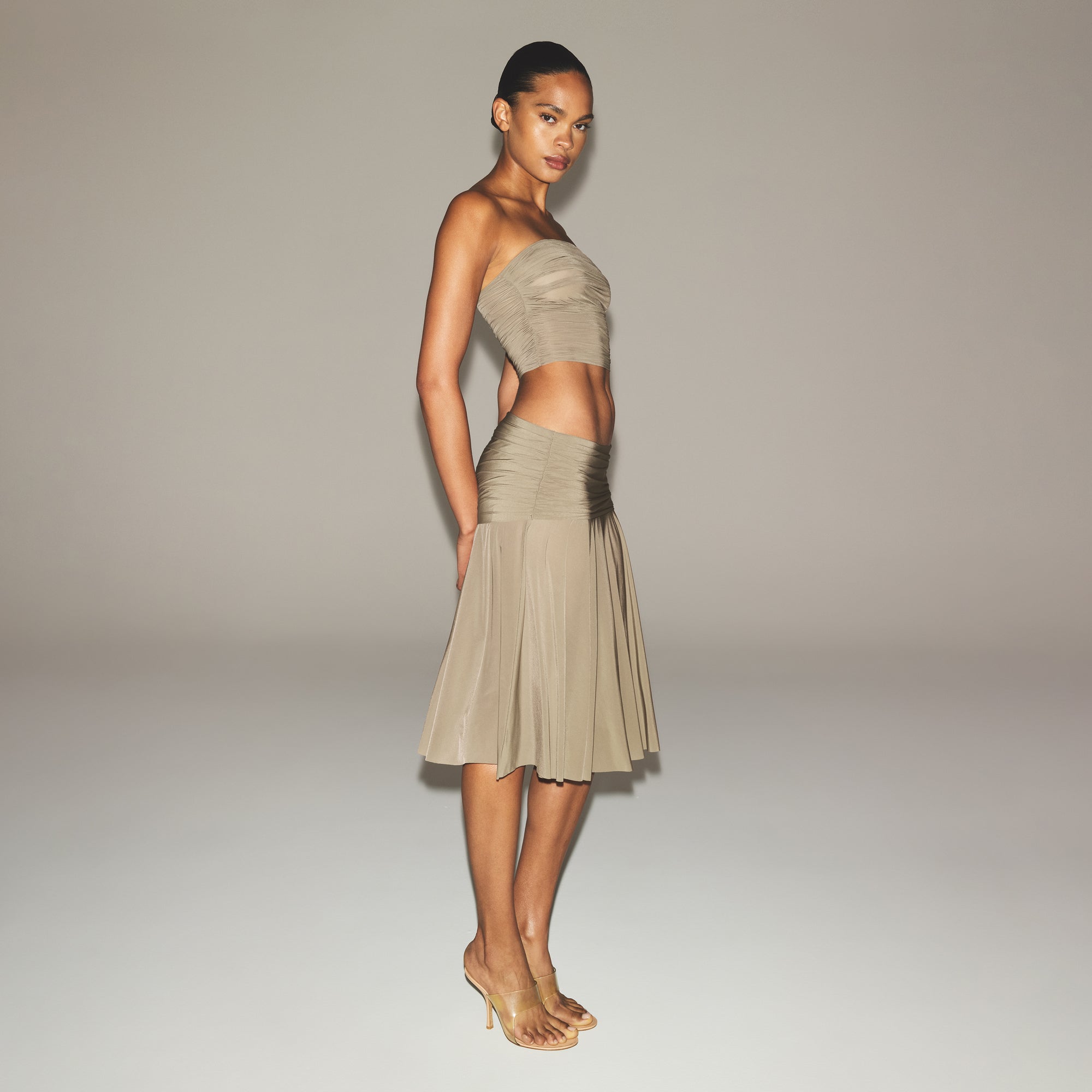 MILKY SHEER CROPPED TUBE TOP | TRUFFLE - Image 4