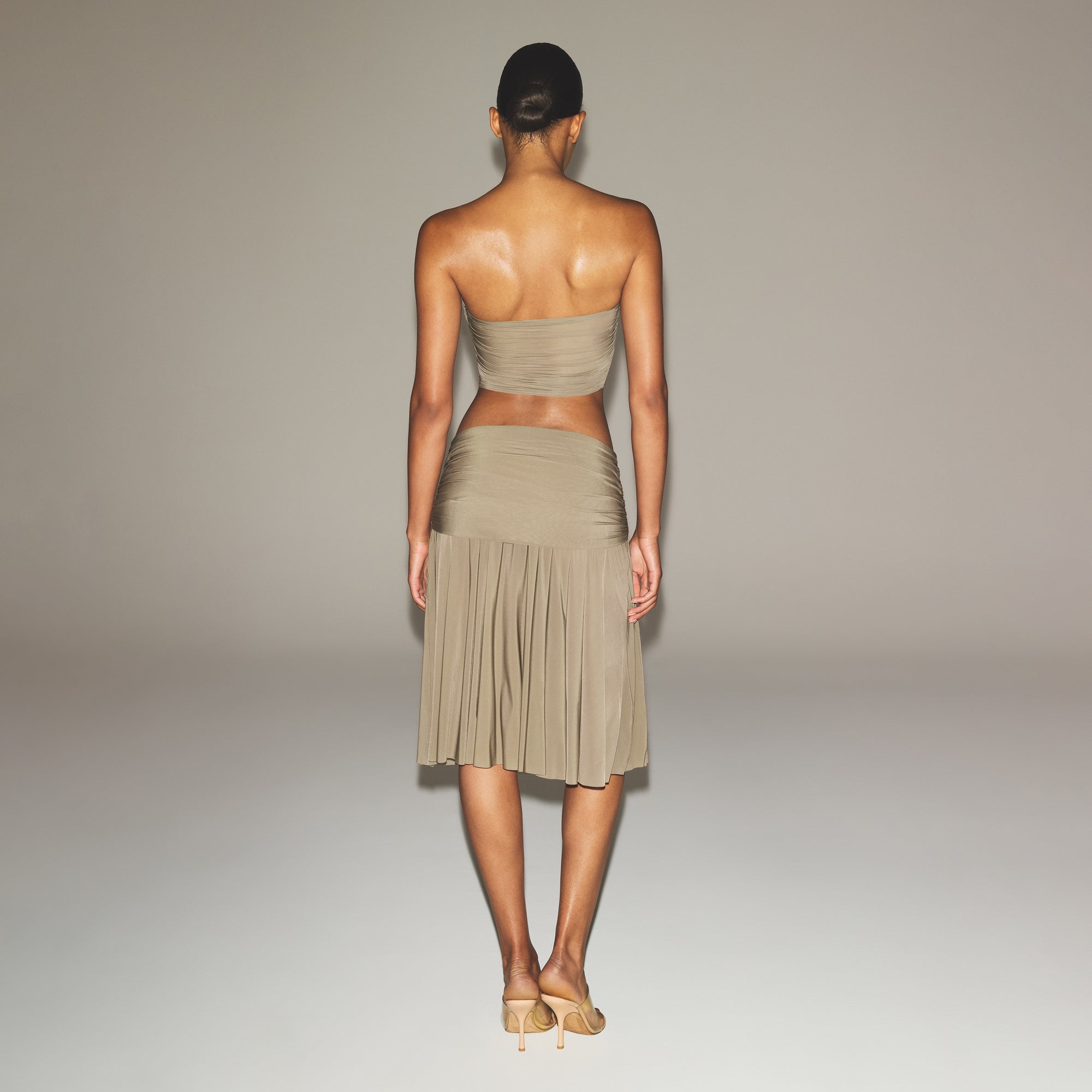 MILKY SHEER CROPPED TUBE TOP | TRUFFLE - Image 5