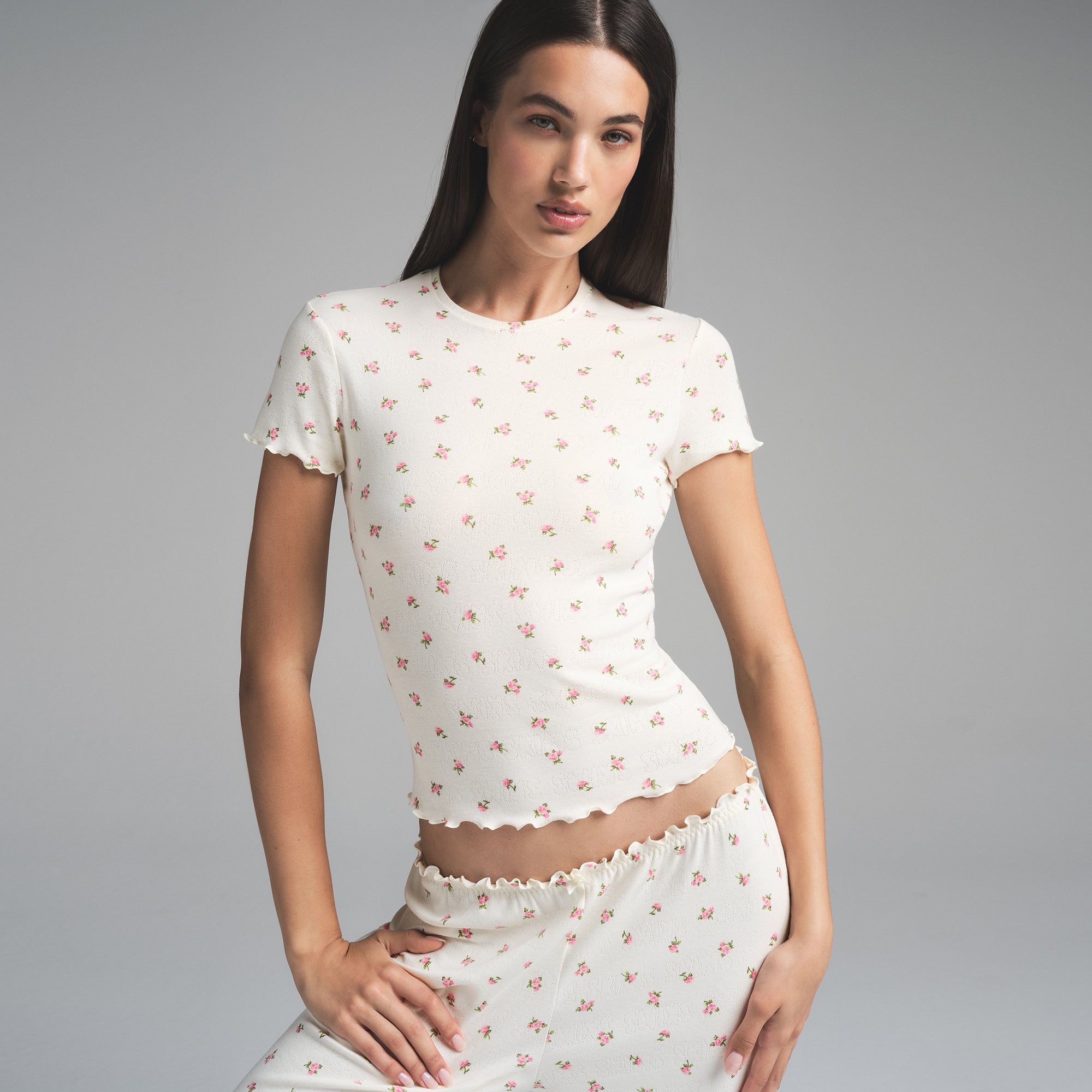 LOGO POINTELLE T-SHIRT | MARBLE PINK ROSEBUD PRINT - Image 3