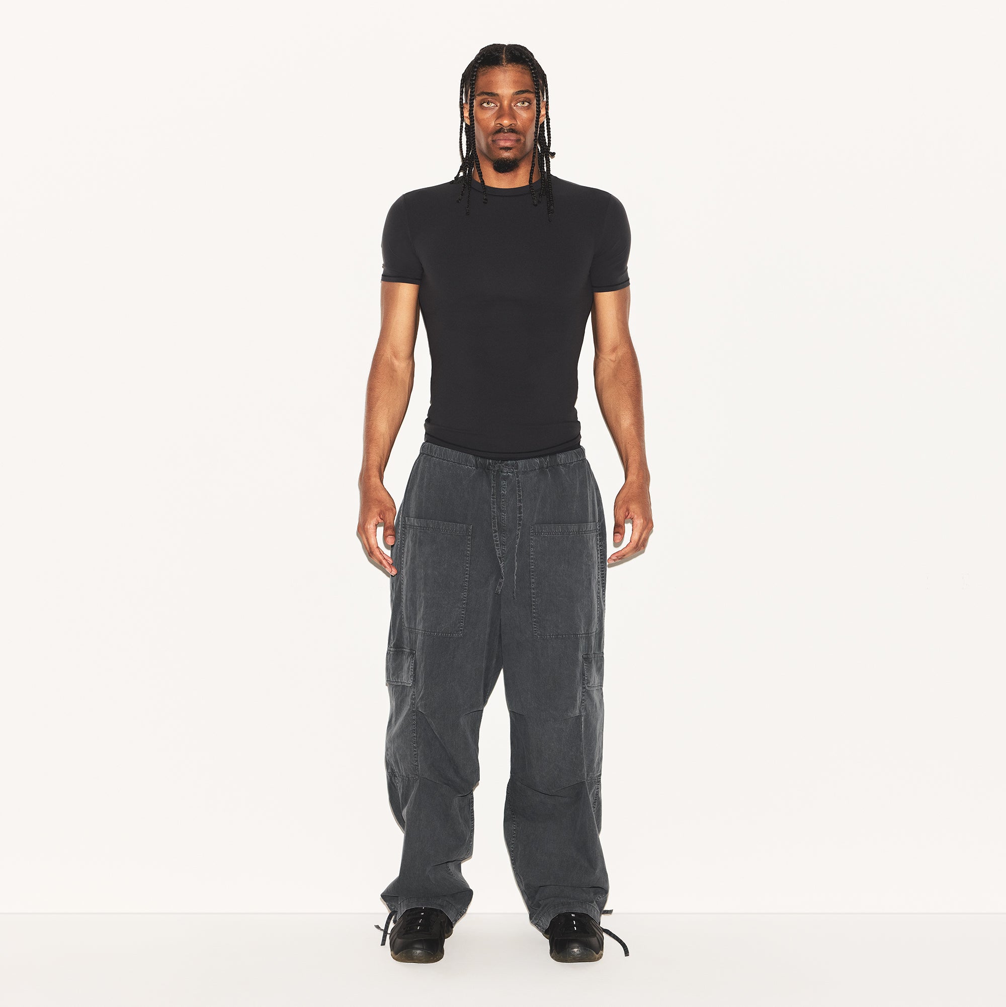 FITS EVERYBODY MENS SLIM T-SHIRT | ONYX - Image 3