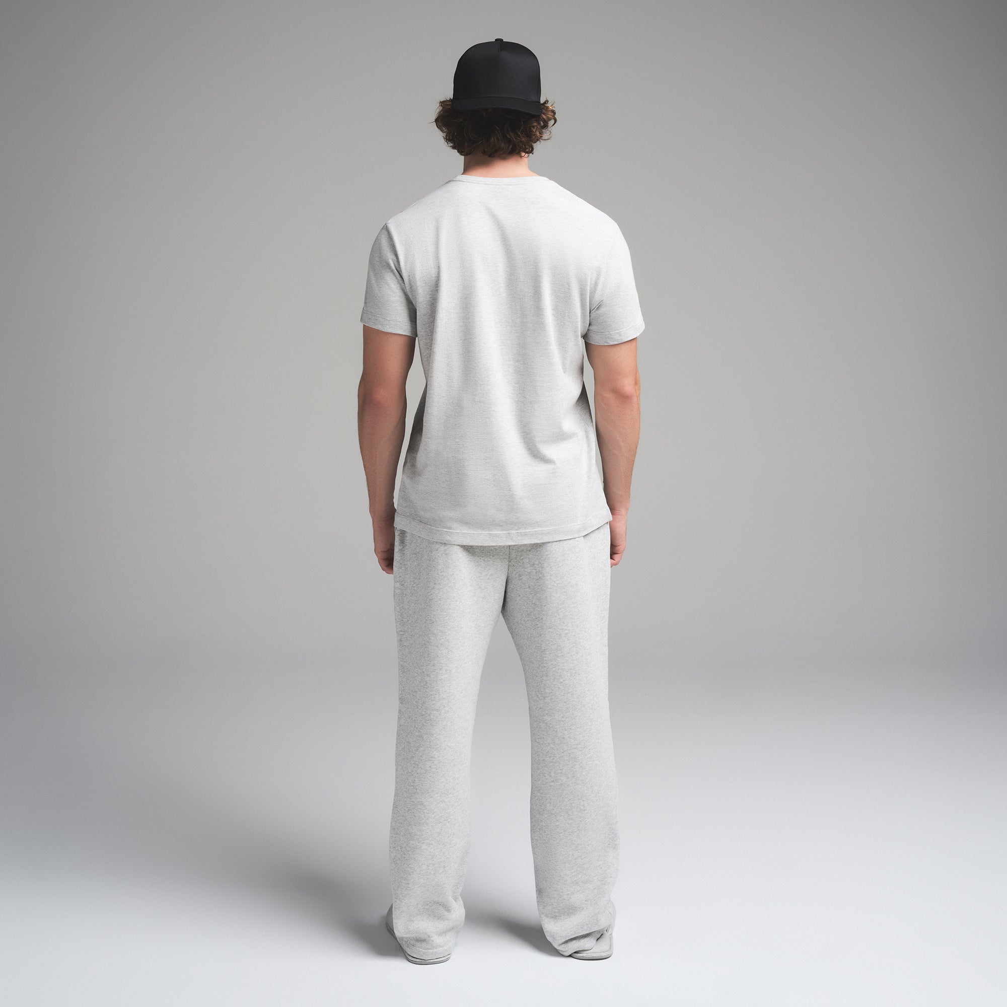 SKIMS COTTON MENS CLASSIC T-SHIRT | LIGHT HEATHER GREY - Image 4