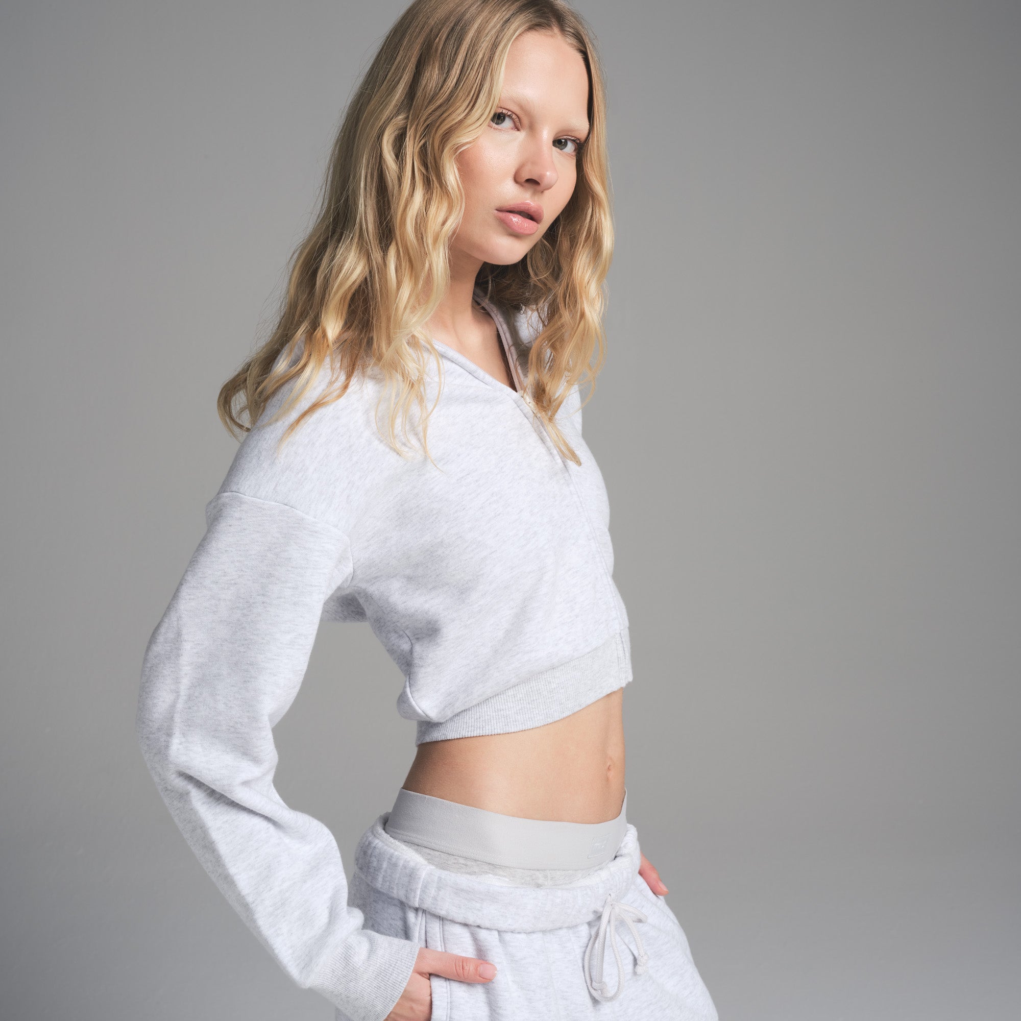 COTTON FLEECE SHRUNKEN ZIP UP HOODIE | LIGHT HEATHER GREY - Image 2