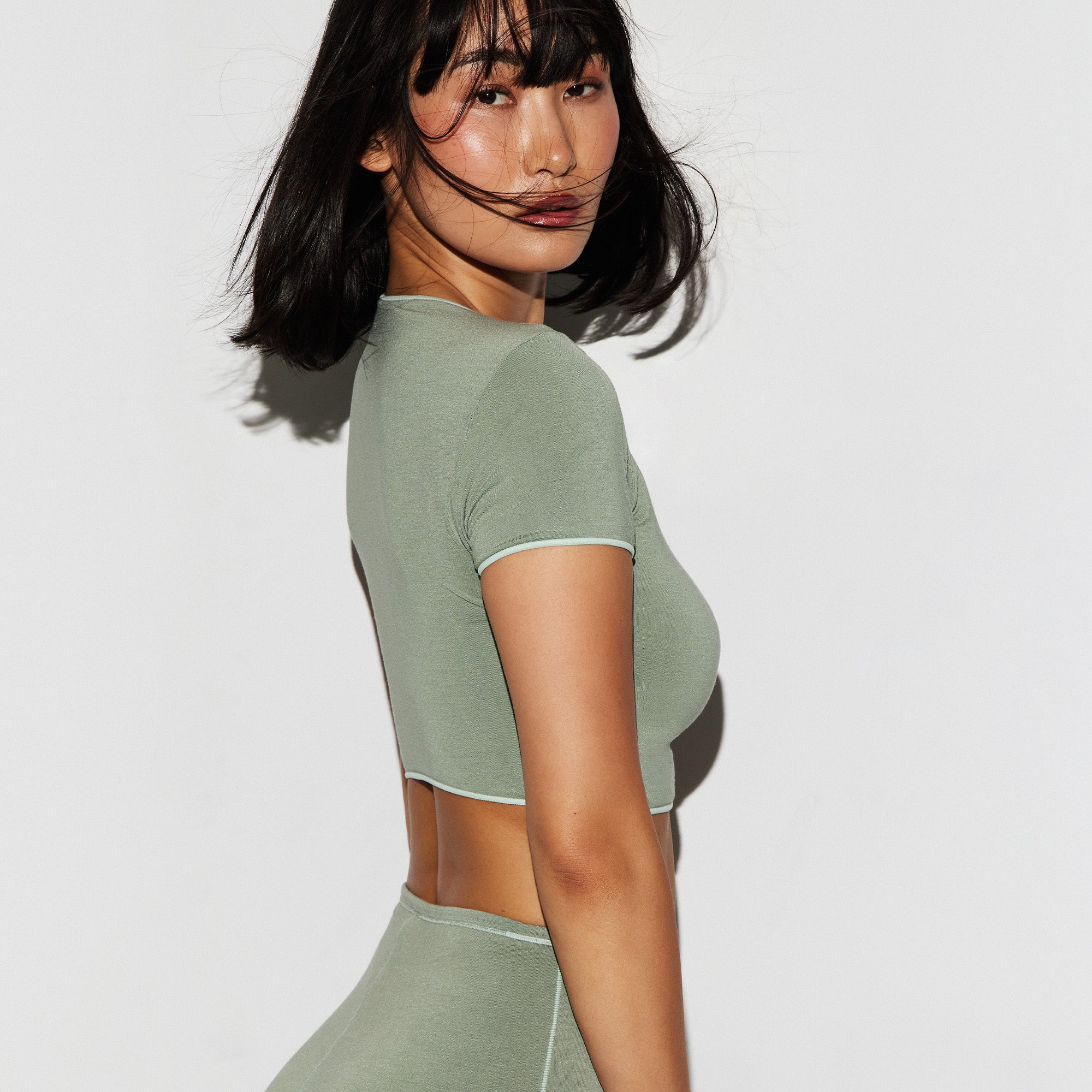 SEAMLESS MODAL CROPPED T-SHIRT | MINERAL - Image 4